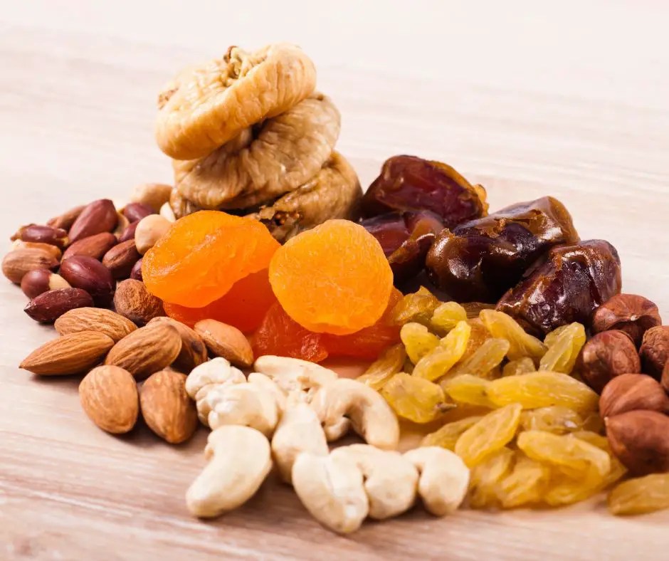 10 Best Survival Foods with Long Shelf Life to Stockpile