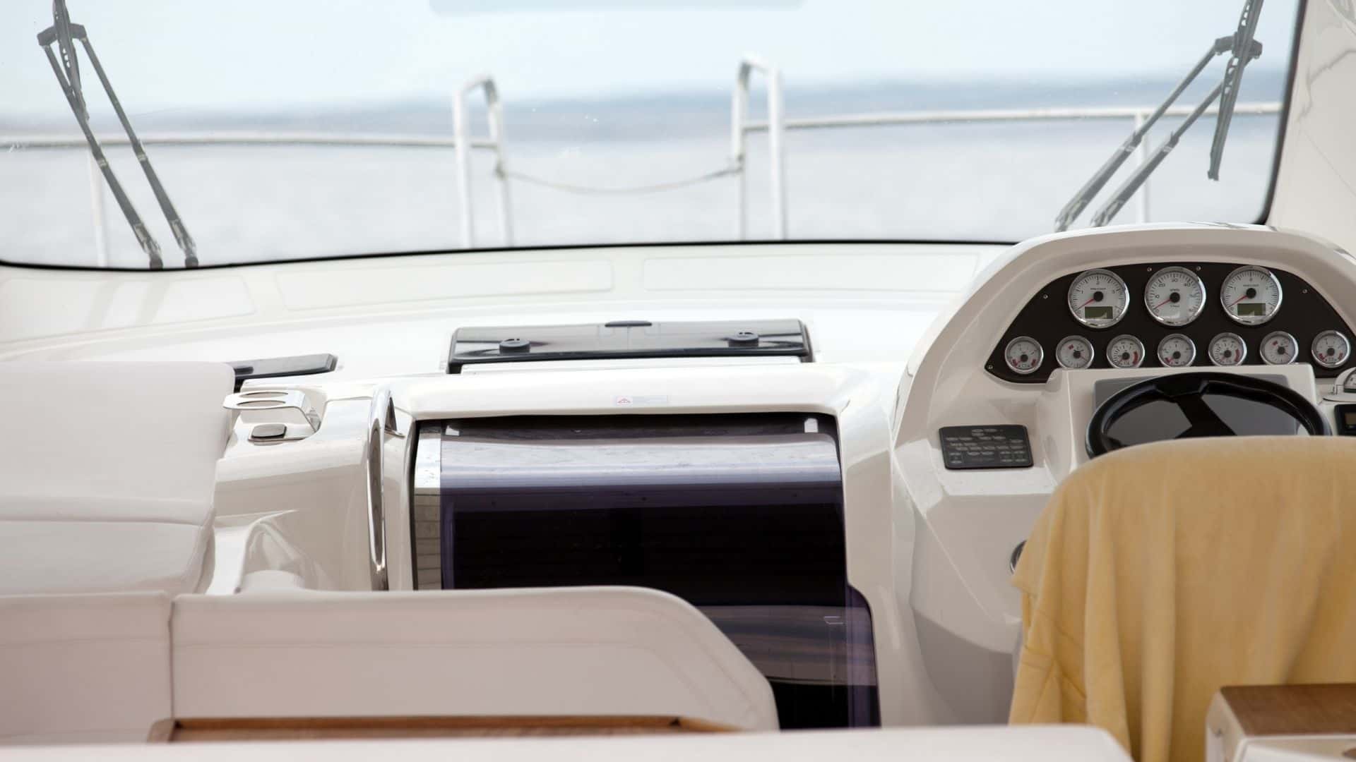 Top 10 World's Most Fuel Efficient Powerboats Guide 2024