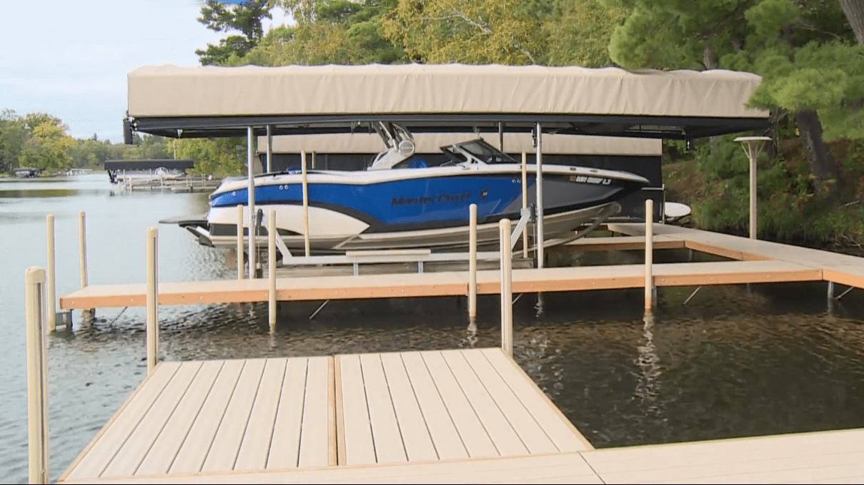 Beach King Boat Lift Review Advantages & Disadvantages