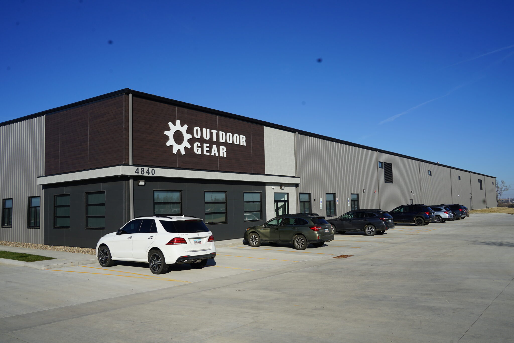 Outdoor Gear Empire Building Construction