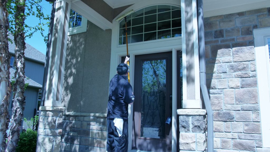 The Best Window Cleaning Tips For Leawood Homeowners