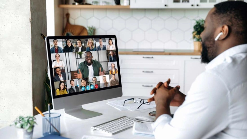 How Do Employers Track Remote Workers? 5 Powerful Methods