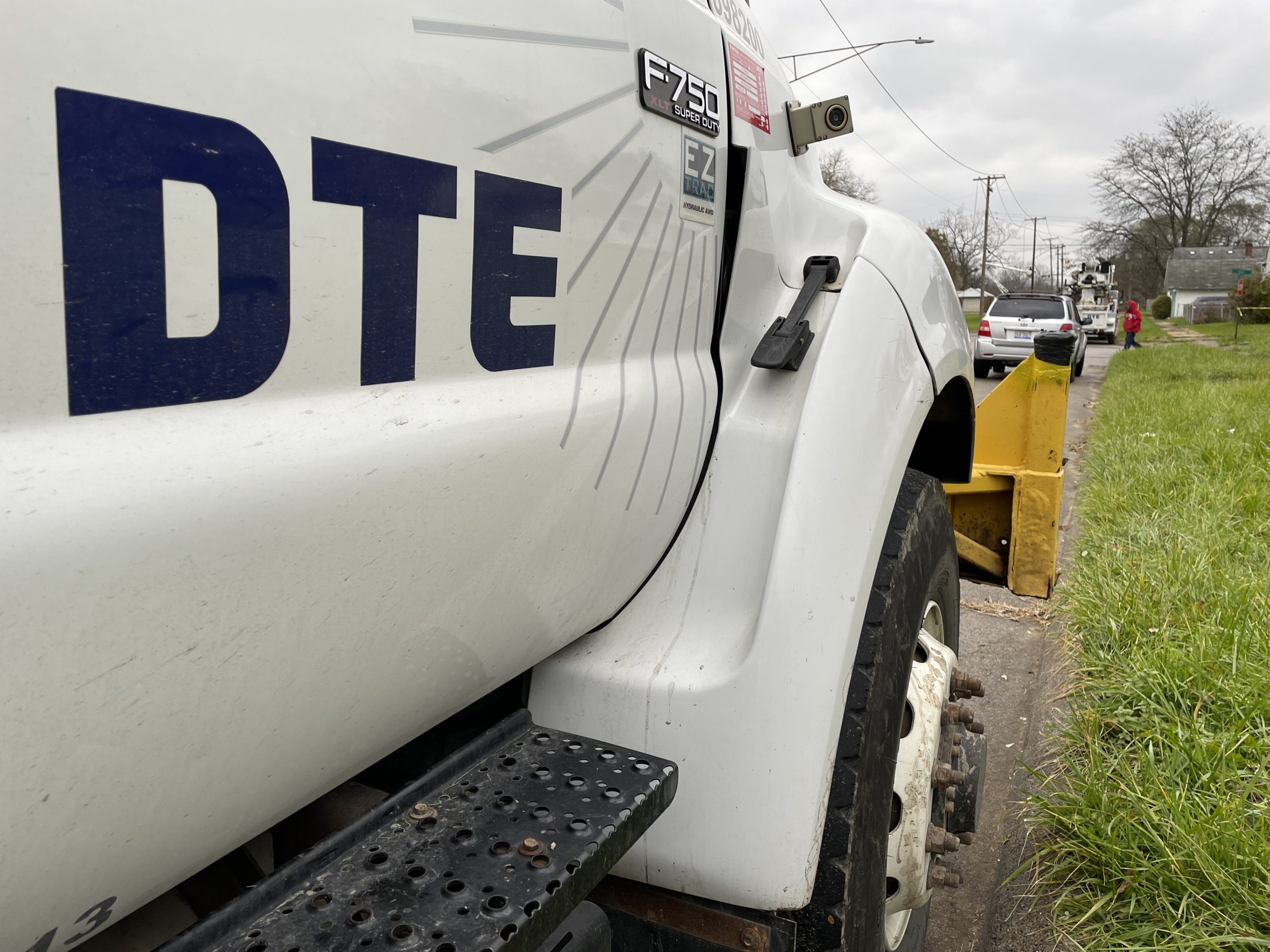 DTE crews work to restore power after a broken wire in Inkster