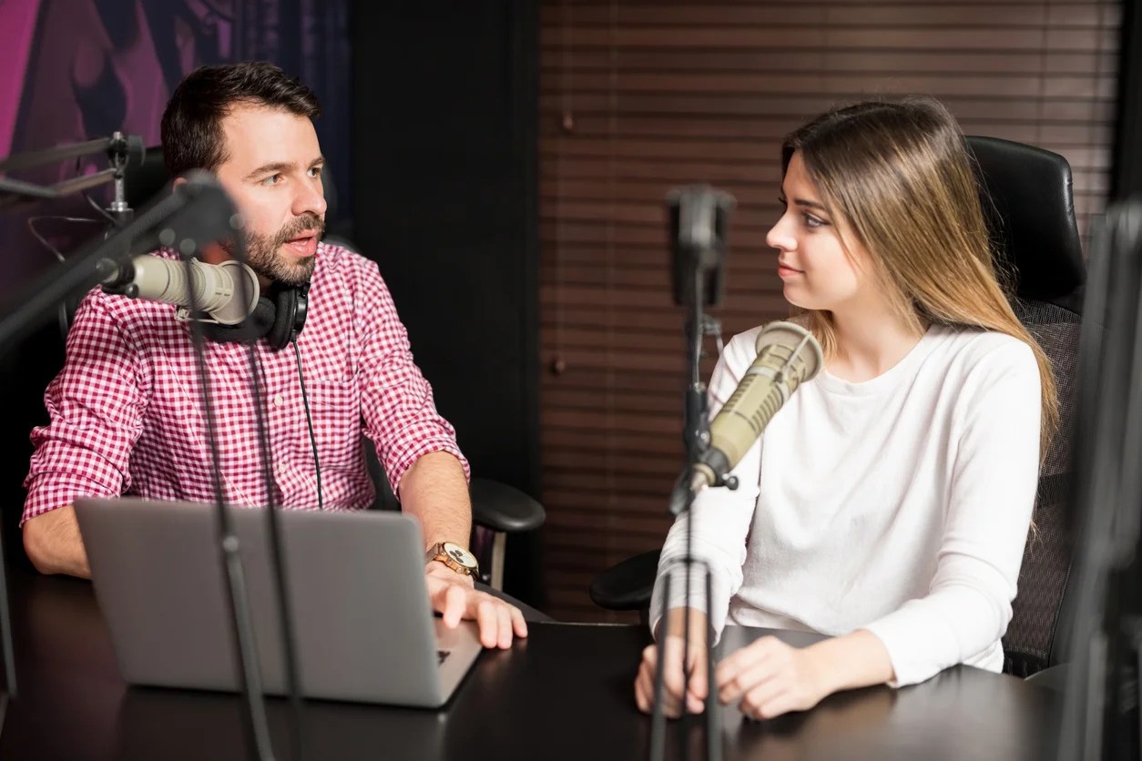 Cuanto cuesta un anuncio en la radio