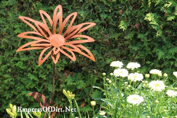 Rusty garden art flower.