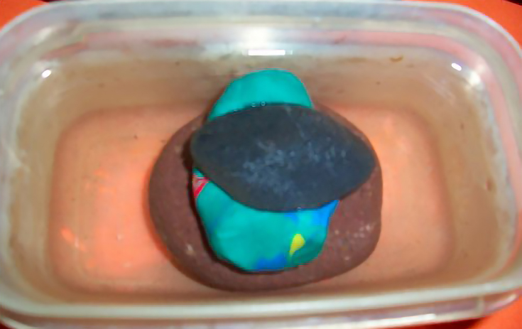 How to Drill Holes in Rocks for Craft Projects and Jewelry - EmptyEasel.com