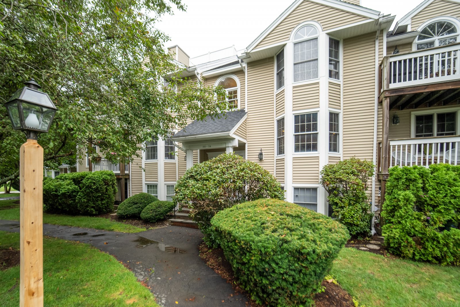 86 Bradford Commons, Braintree MA 02184 Equity Management Realty LLC.