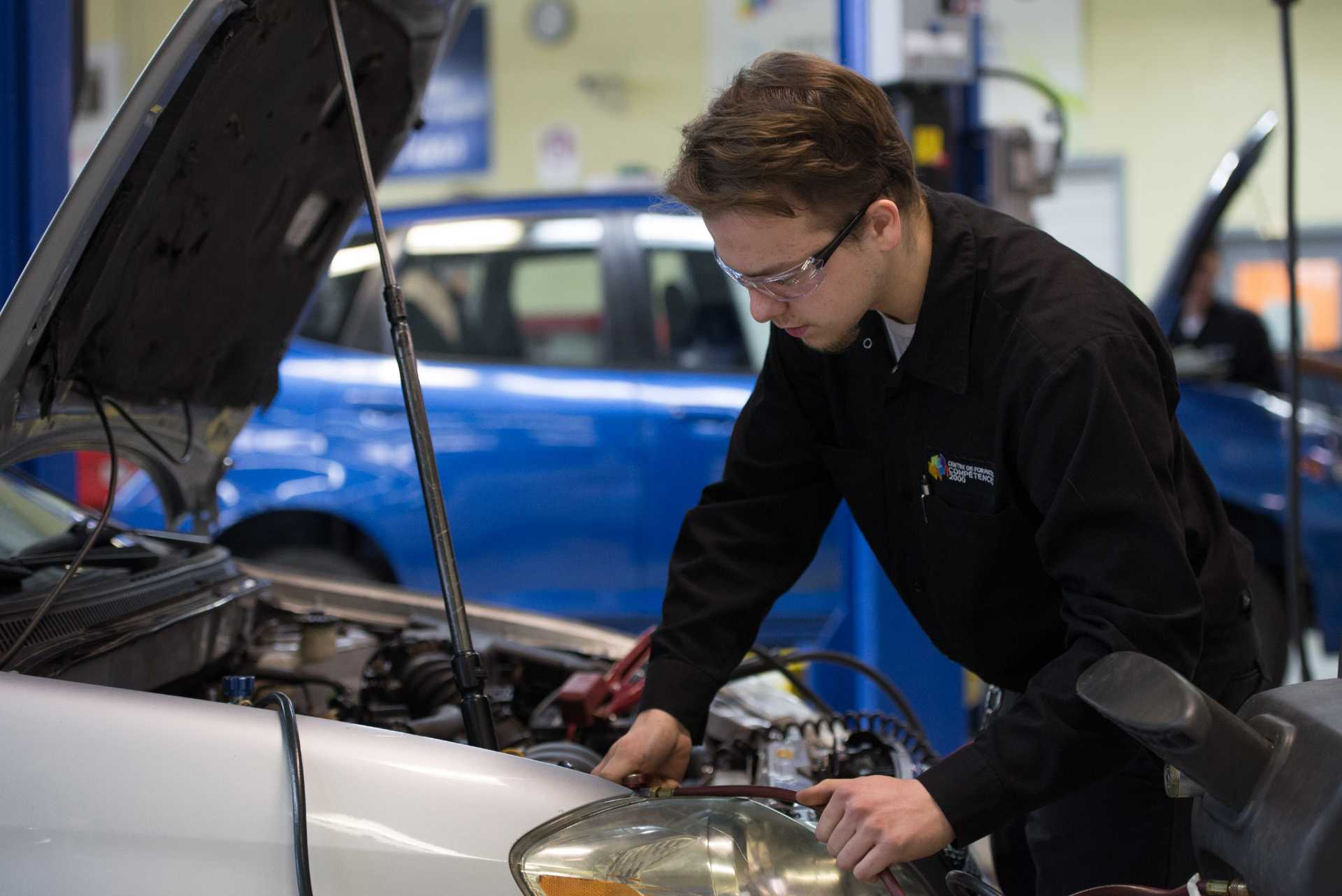 Mécanique automobile École des métiers spécialisés de Laval