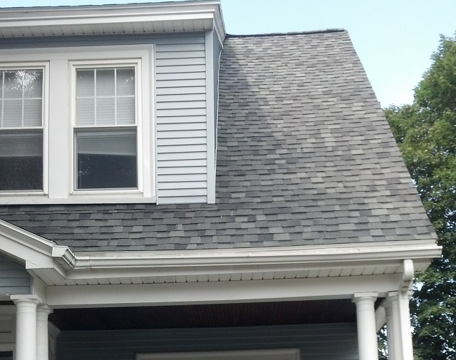 CobblestoneGrayroof EM Snow