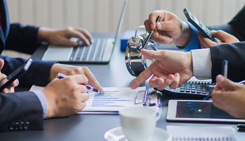 HOA Committees: What Are They? How To Set Them Up? | EMS