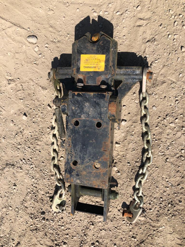 Dromone Auto Hitch Emyr Evans Tractors