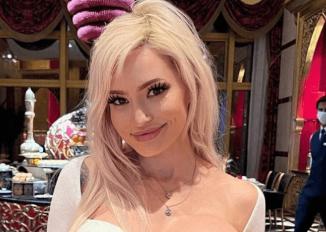 Jade Lavoie - Premium OnlyFans Creator & Model