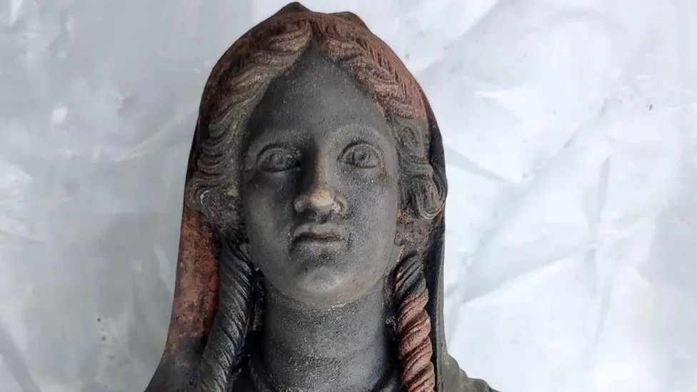 Ancient Rome Stunningly preserved bronze statues found in Italy