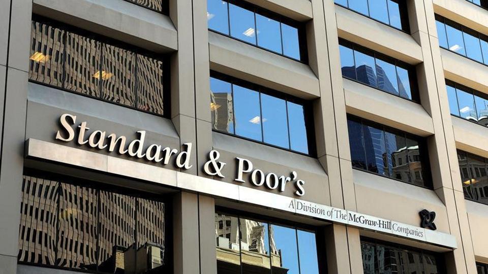 Standard and Poor’s revises Armenia’s outlook to positive on strong