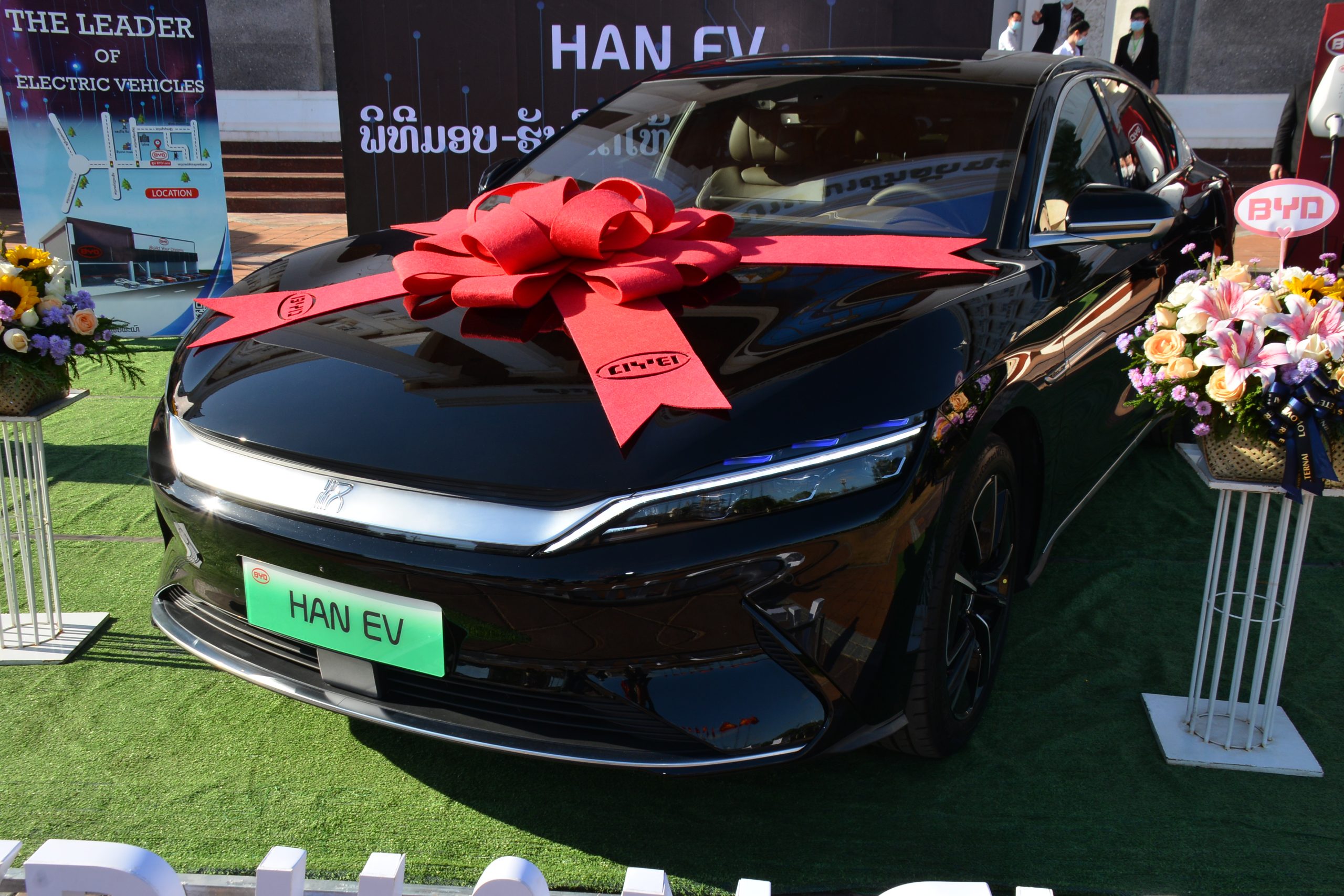 BYD HAN EV Delivered to the Prime Minister’s Office of the Lao PDR