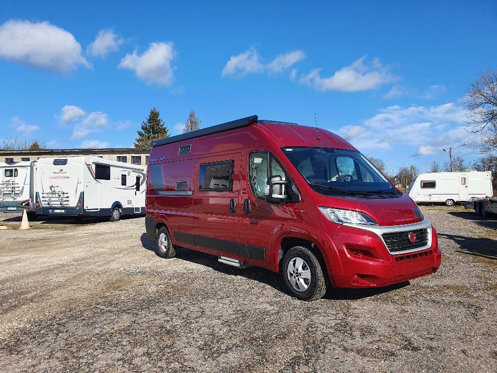 Roller Team Livingstone 5 Sport (Red) CARAVAN EXPERT