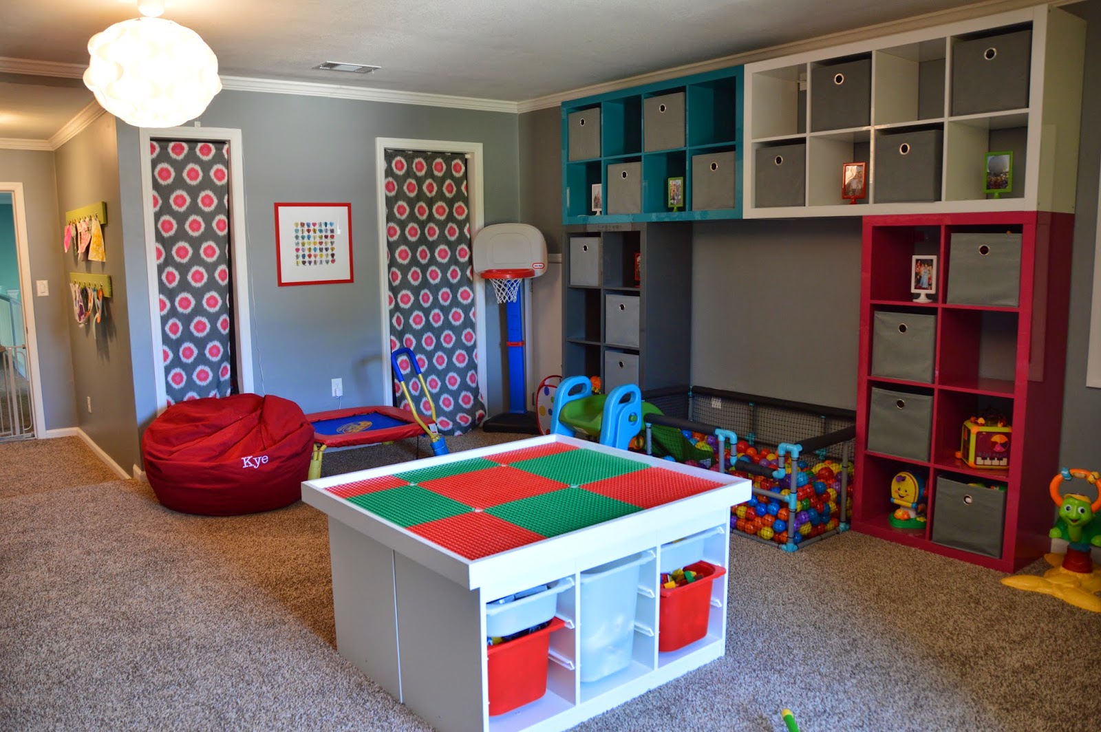 Children's room with IKEA Kallax and STUVA