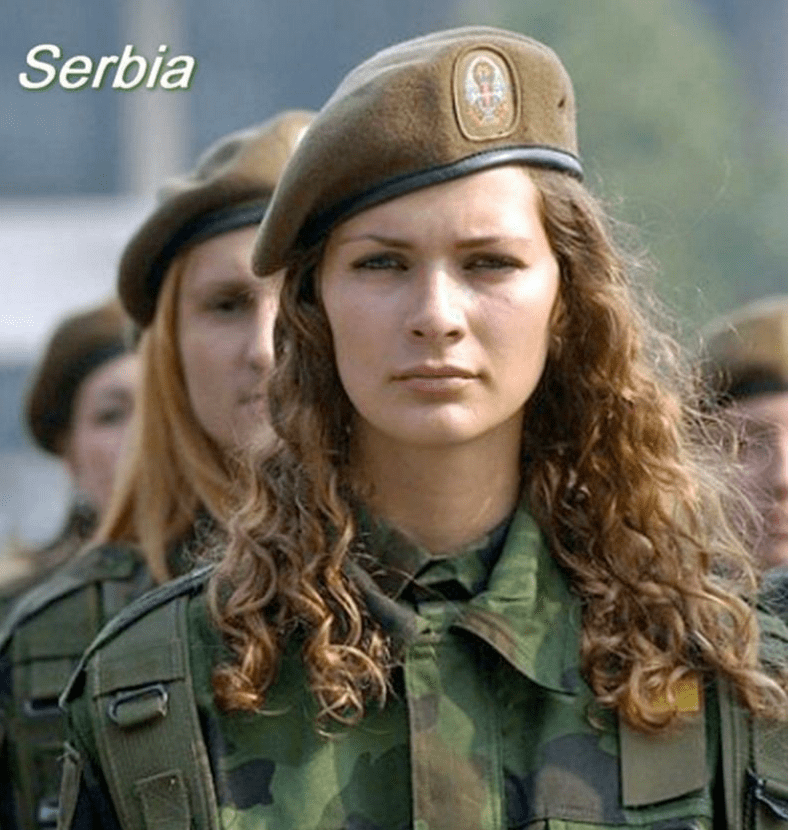 10 nations with hot female soldiers (pics)