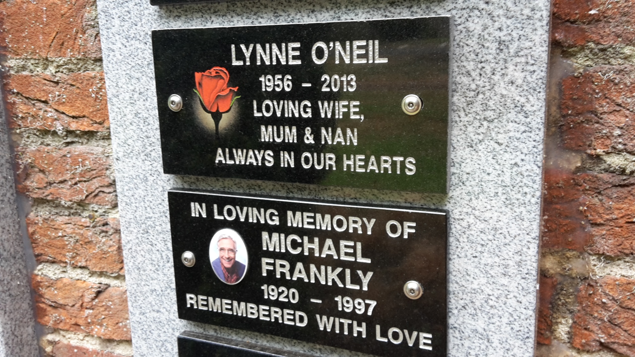 Memorial options at Putney Vale Crematorium Enable