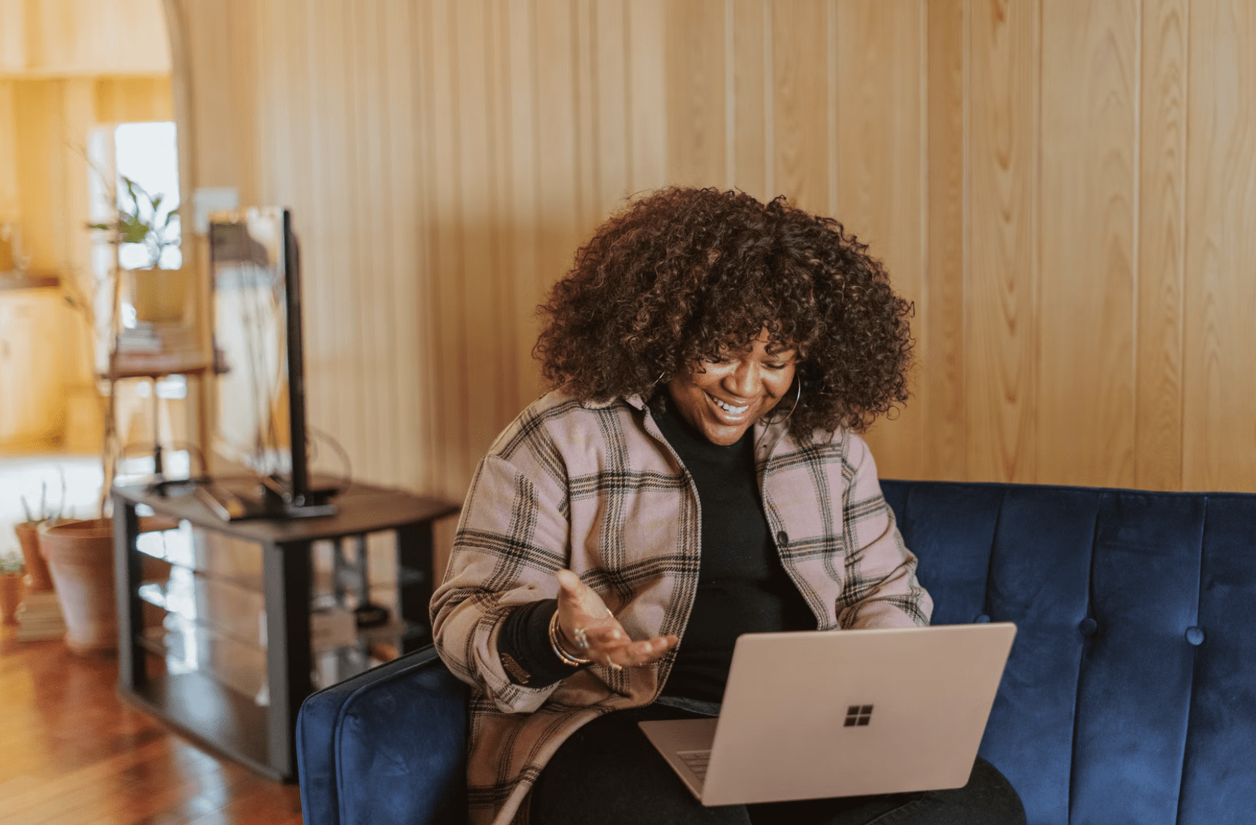 3 ways to ensure your hybrid employees feel connected Enboarder