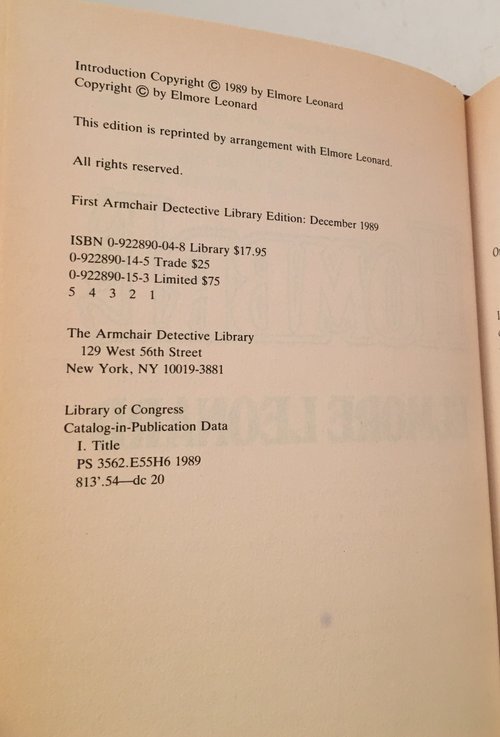 Hombre Leonard, Elmore Encanto Books