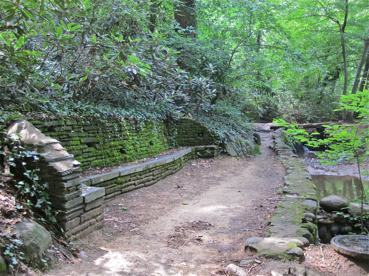 Dumbarton Oaks Park how it’s done enclos*ure