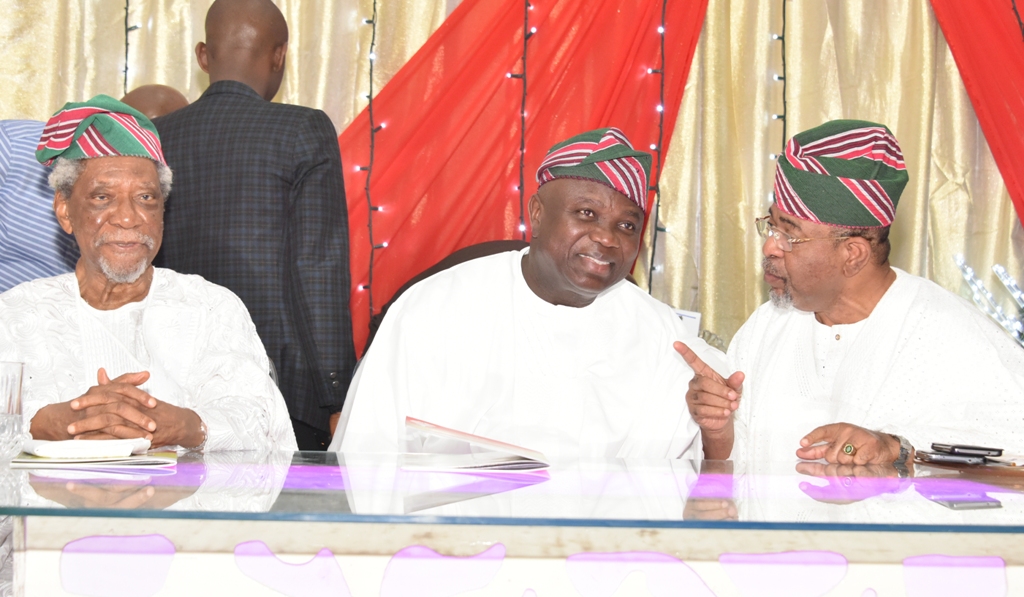 Pictures Ambode at Yoruba Tennis Club 2017 Christmas Eve dance