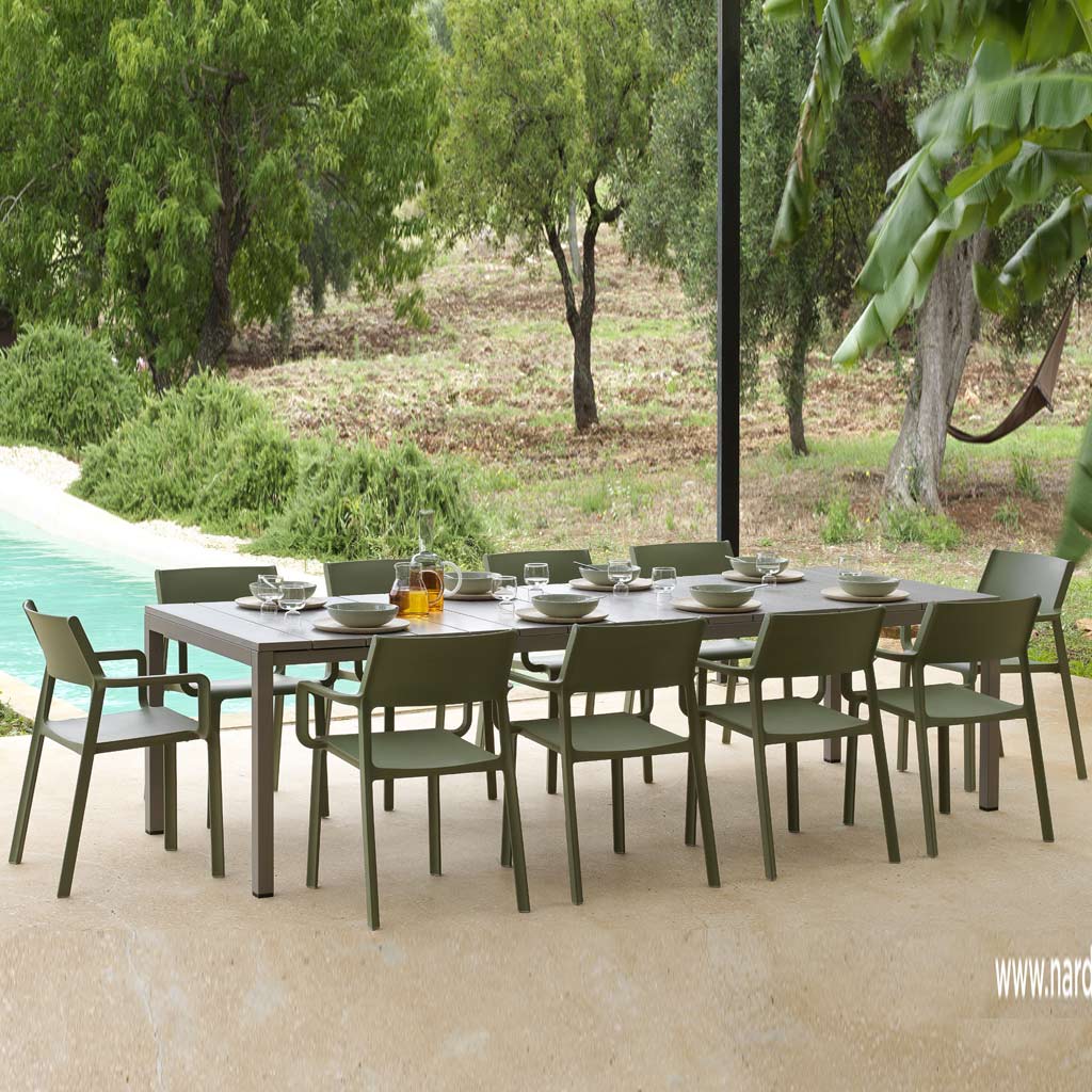 RIO Extending Outdoor Table Nardi Exterior Contract Furniture