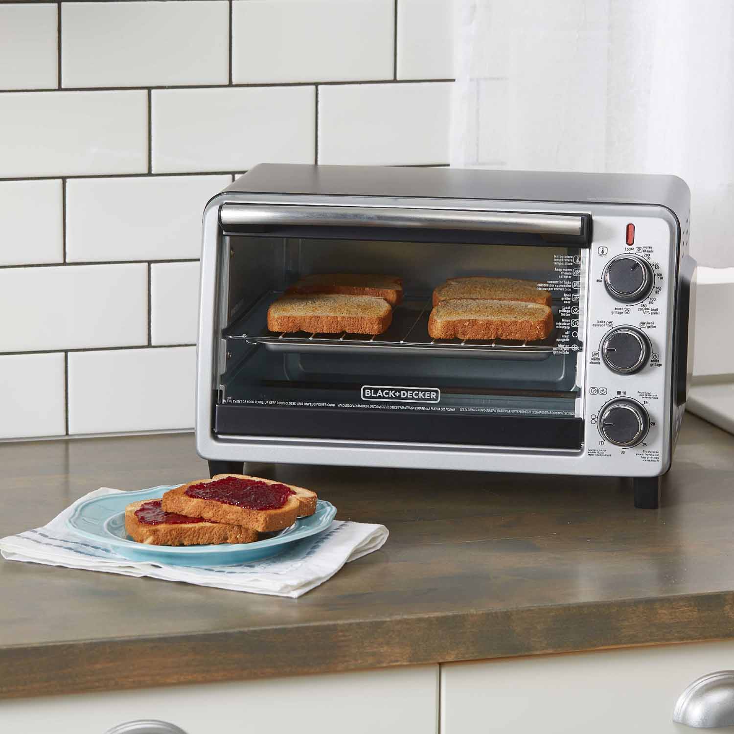 Black & Decker Stainless Steel Countertop Convection Toaster Oven