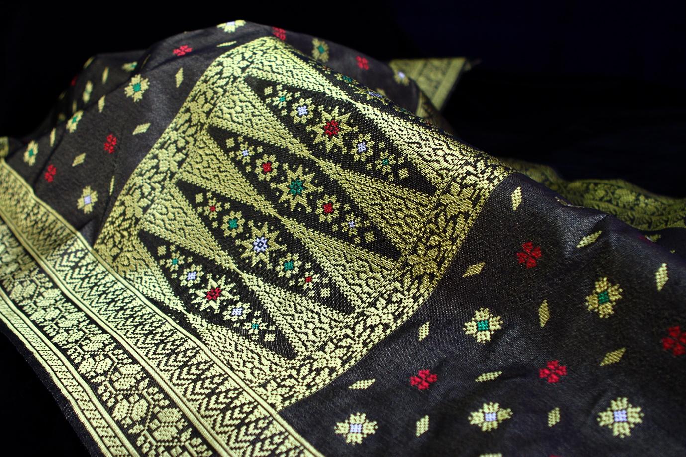 Kain Tenunan Brunei The Encyclopedia of Crafts in WCCAsia Pacific