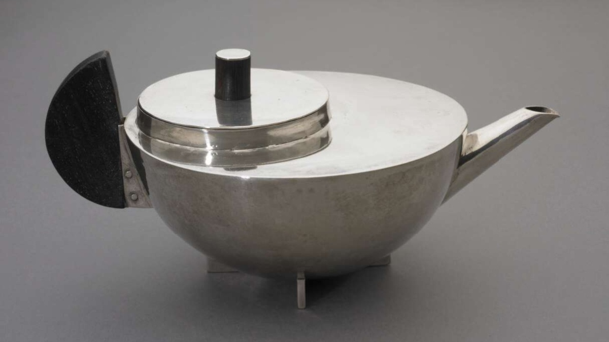 Tea Infuser and Strainer (1924) by Marianne Brandt Encyclopedia of Design