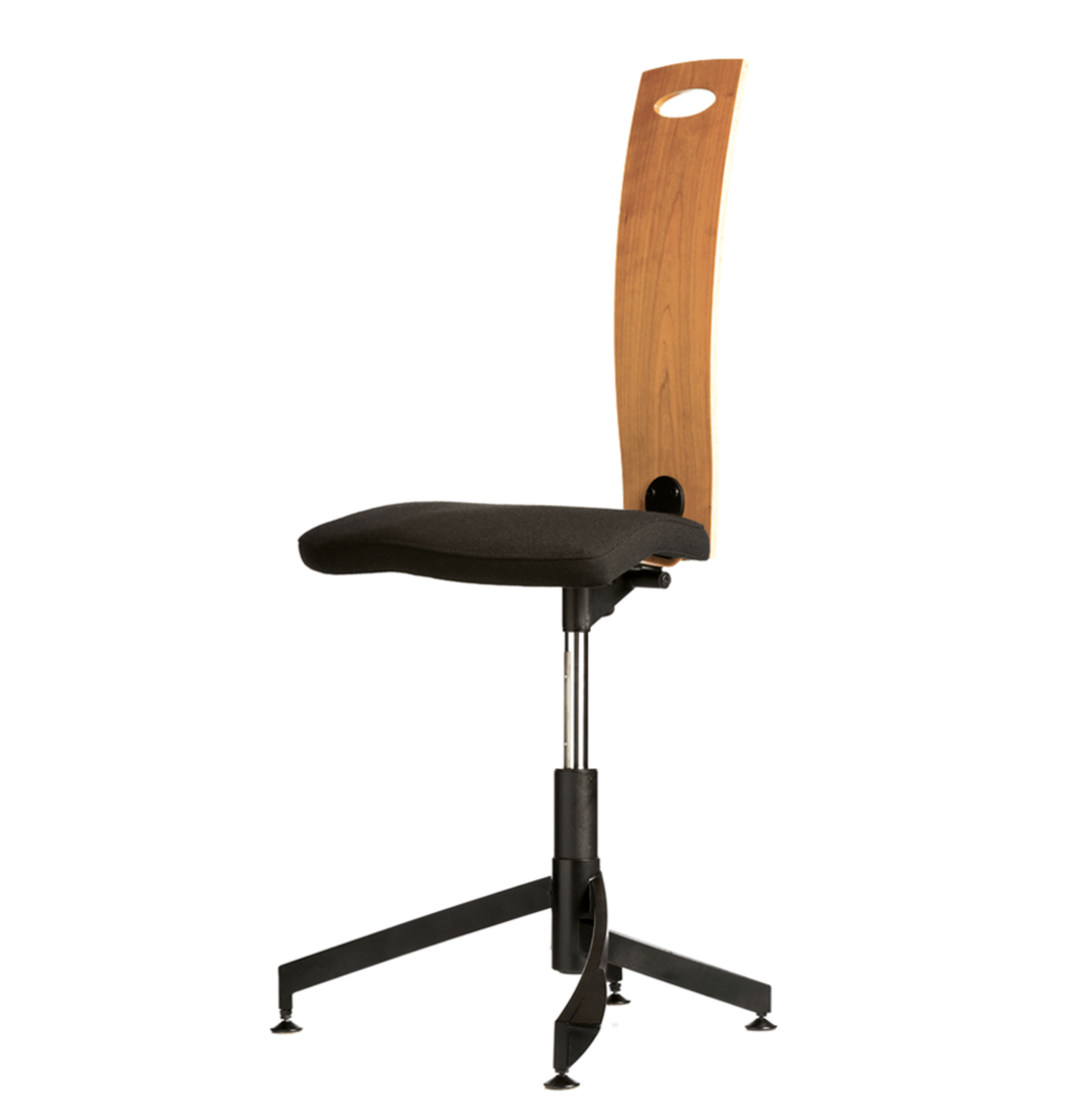 Gearóid O'Conchubhair A Pioneer in Irish Furniture Design