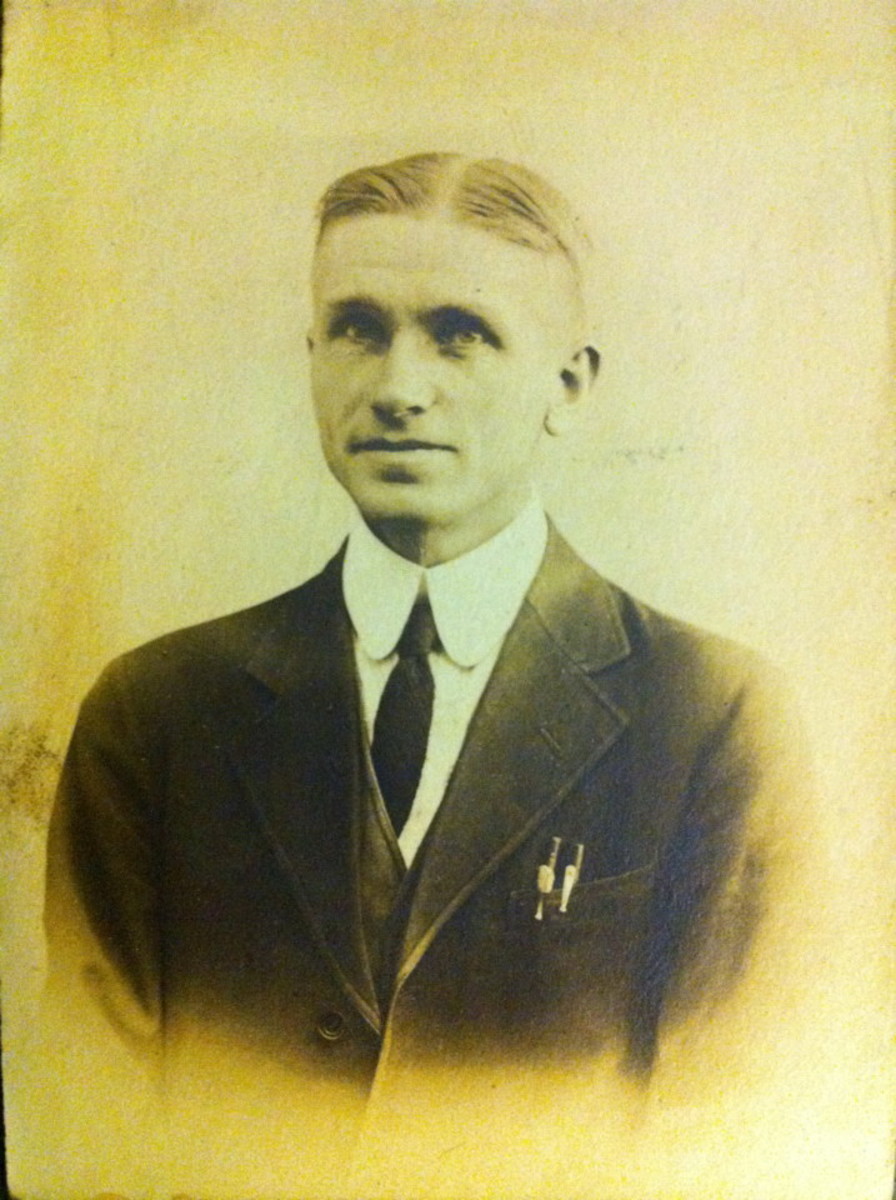 ESDA Moon, Clarence Earle (18831964) and Jessie May (Foote) (18851969)