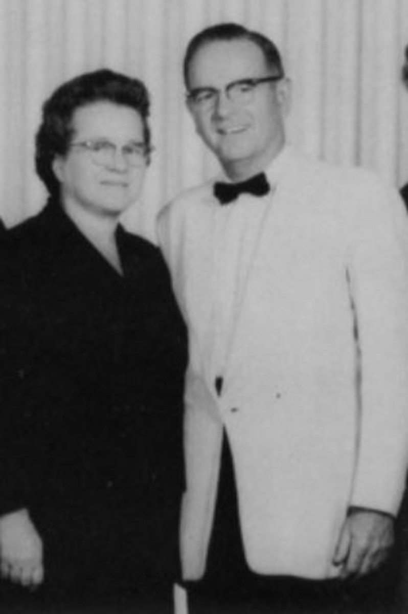 ESDA Detamore, Fordyce William (19081980)