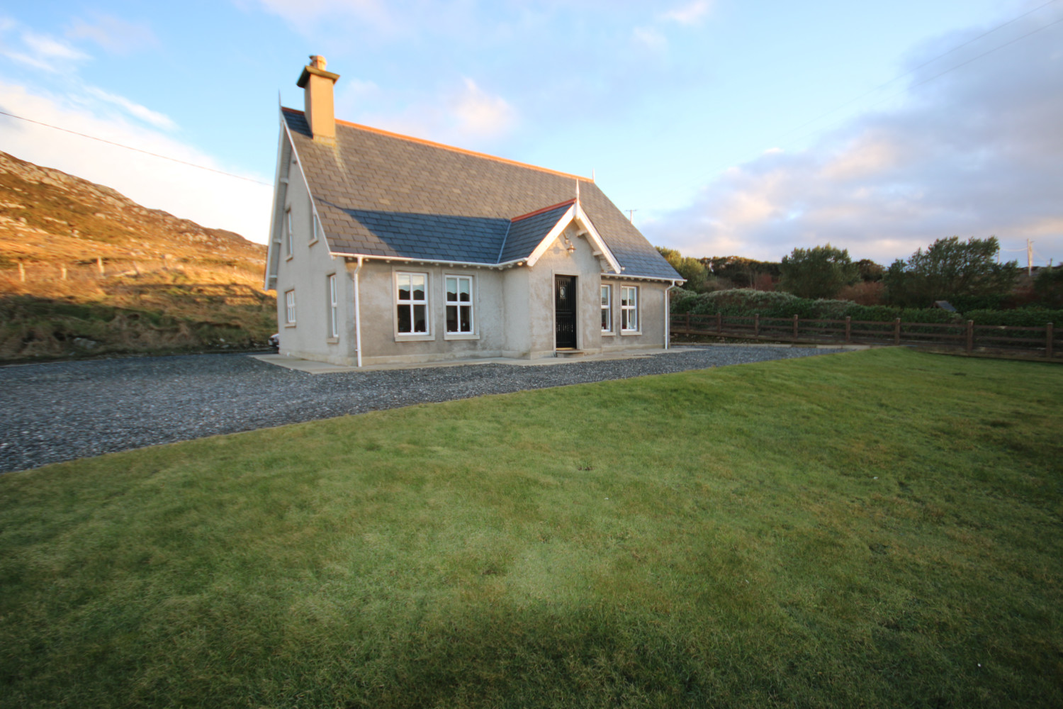 Views of stunning Donegal coastline on offer in Dooey for €175k