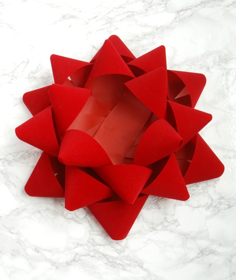 Making a huge presentstyle bow out of ribbon is actually