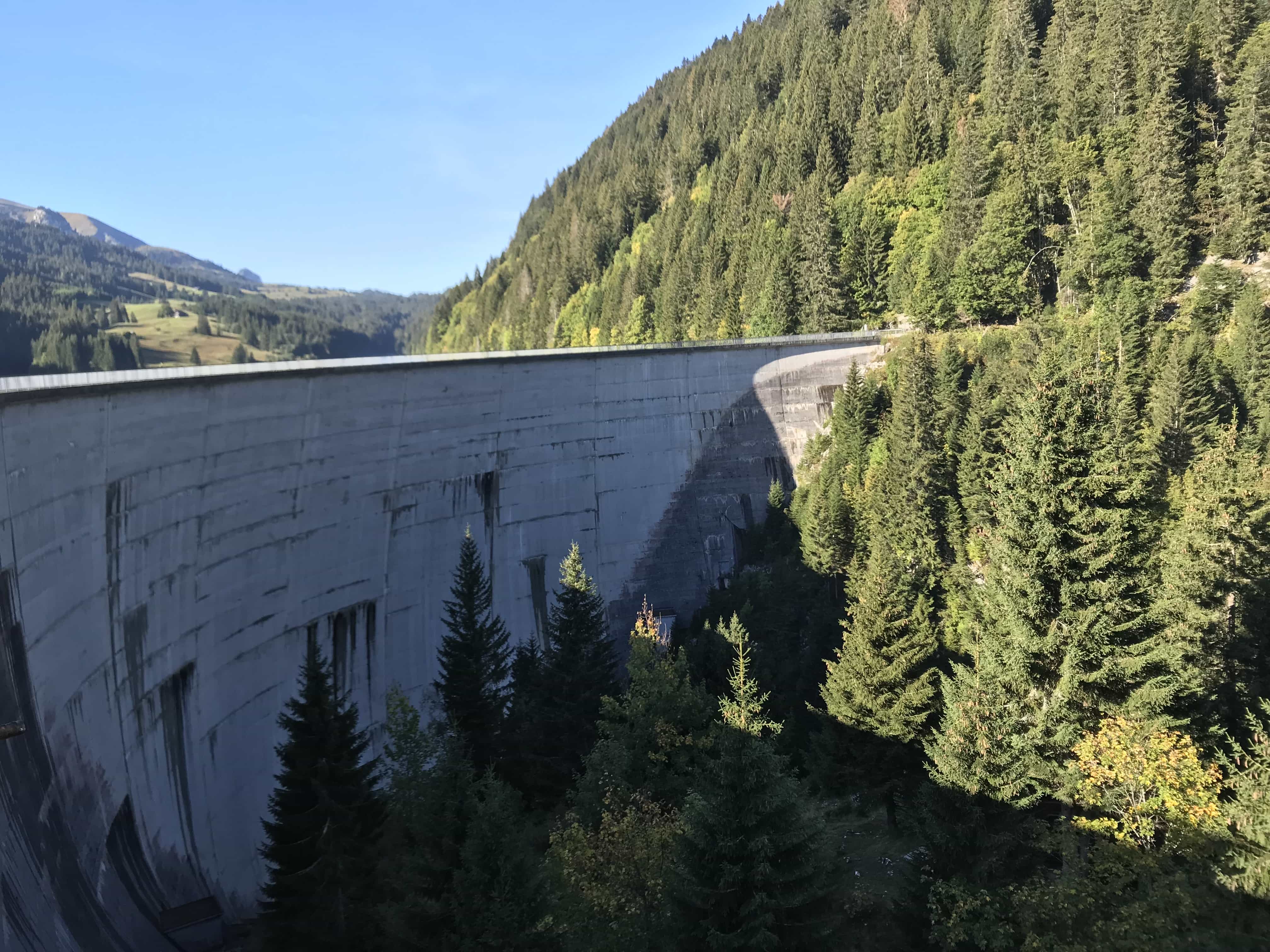 Retenue et environnement proche, un défi pour les barrages BFE