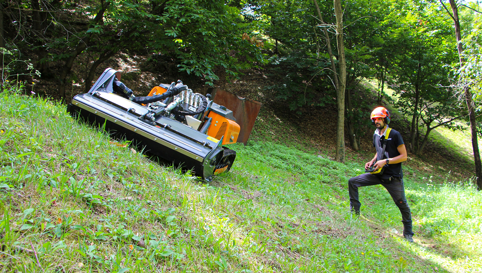 Funkferngesteuerter Geraetetraeger Robo Energreen Germany