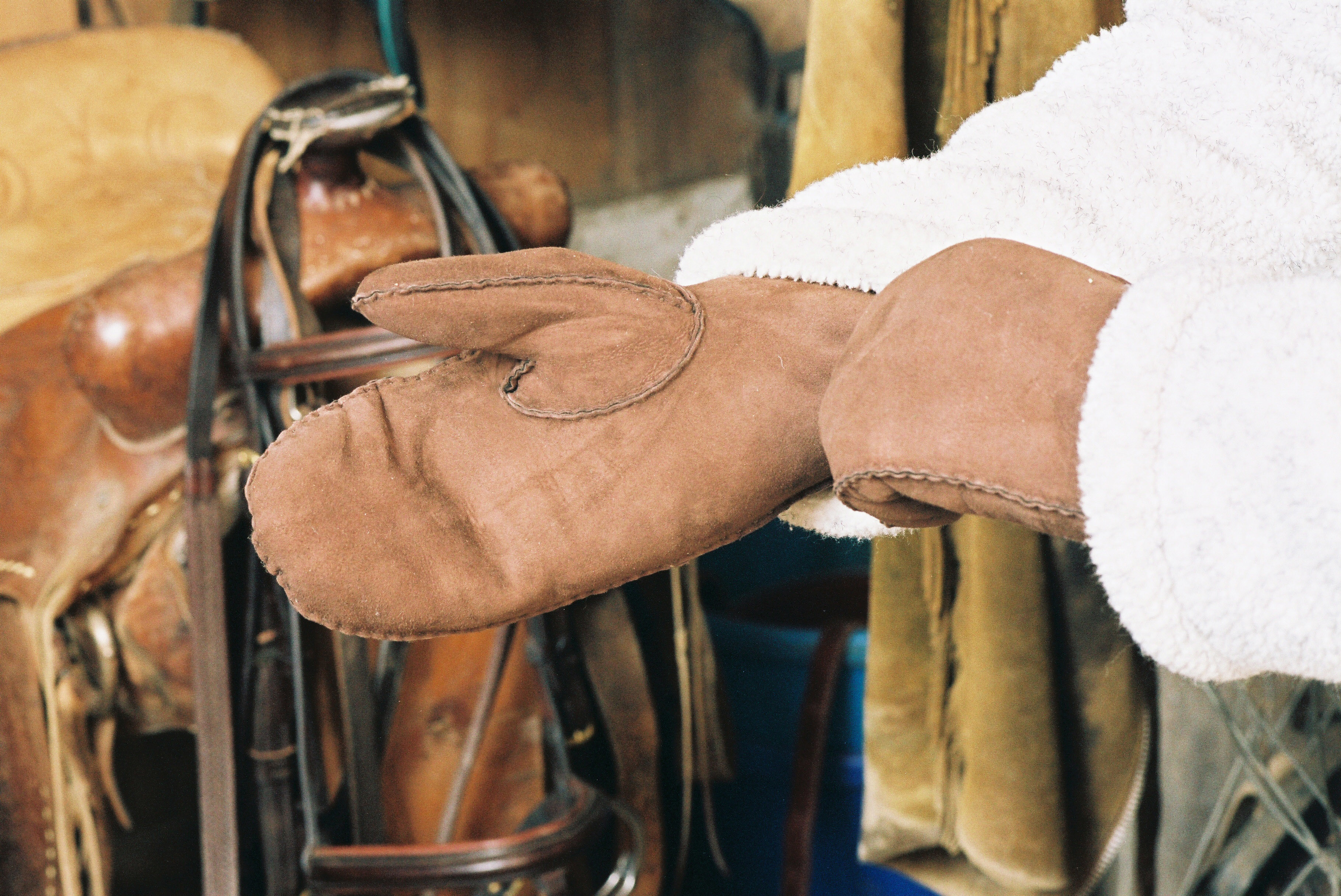 Sheepskin Mittens Brown Engel Sheepskin Horse Tack