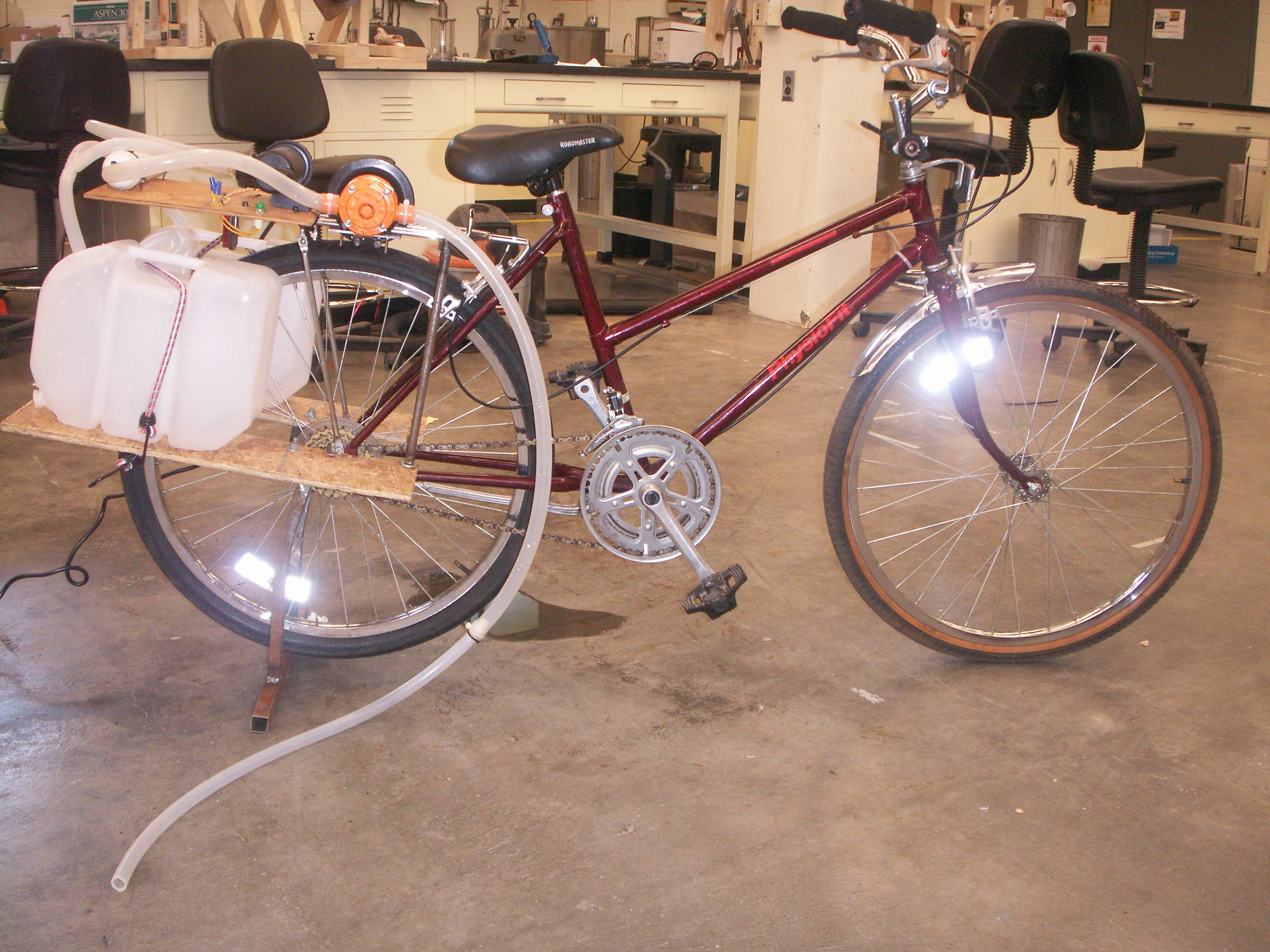 engin1000 / Bicyclepowered Water Pump Purifier