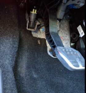 Reasons Behind Clutch Pedal Stuck On The Floor
