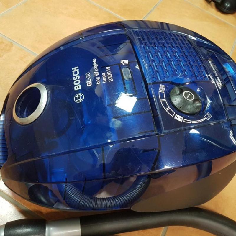 Review of the Bosch GL 30 vacuum cleaner characteristics, functions