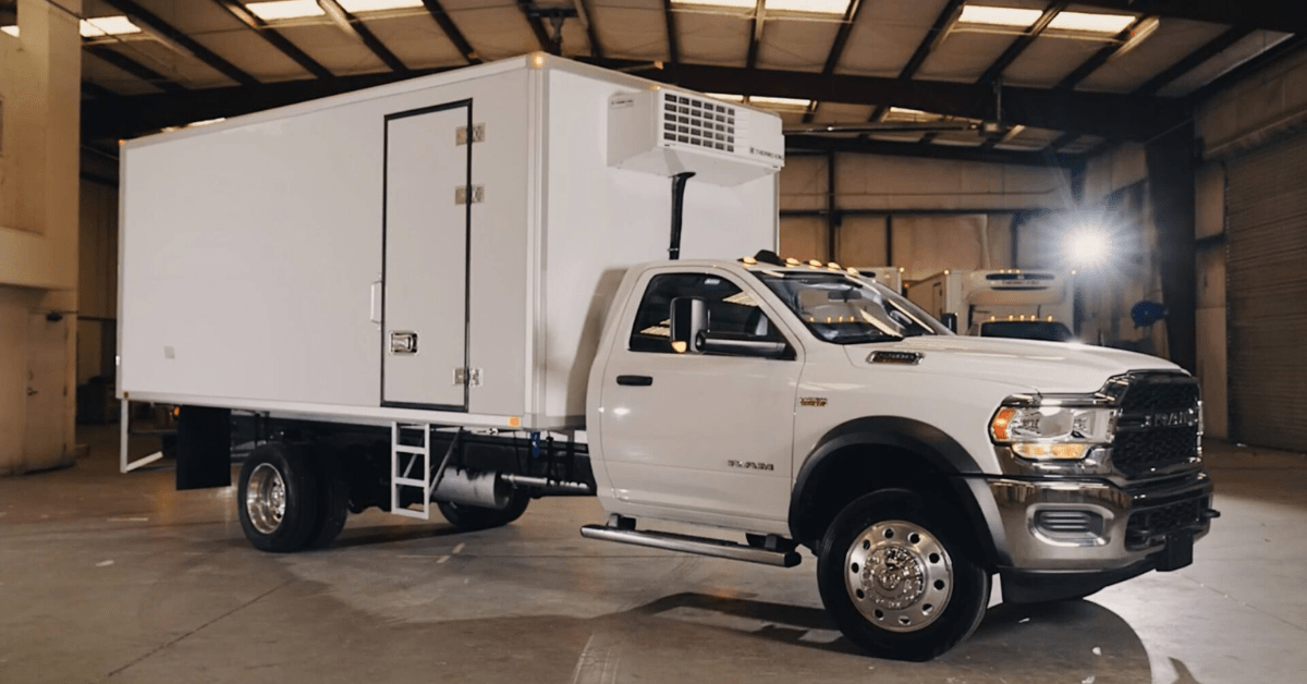 Box Truck Size And Dimensions A Complete Guide Engineerine