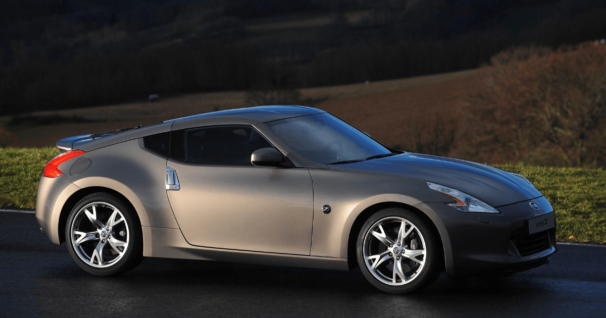 350z vs. 370z Which Is the Best? Pros and Cons Engineerine