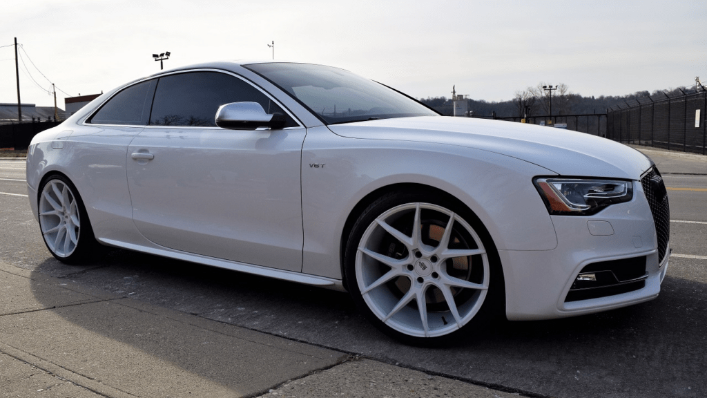 Do White Cars Look Good With Bronze Rims? Engineerine