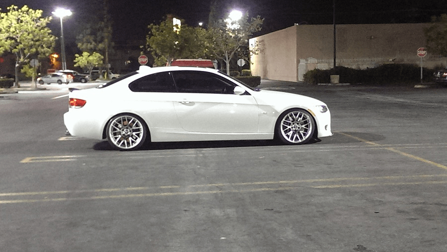 Do White Cars Look Good With Bronze Rims? Engineerine