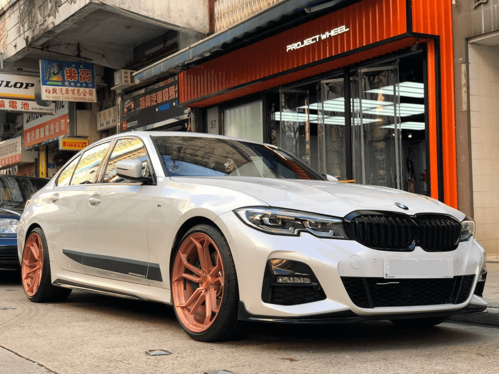 Do White Cars Look Good With Bronze Rims? Engineerine