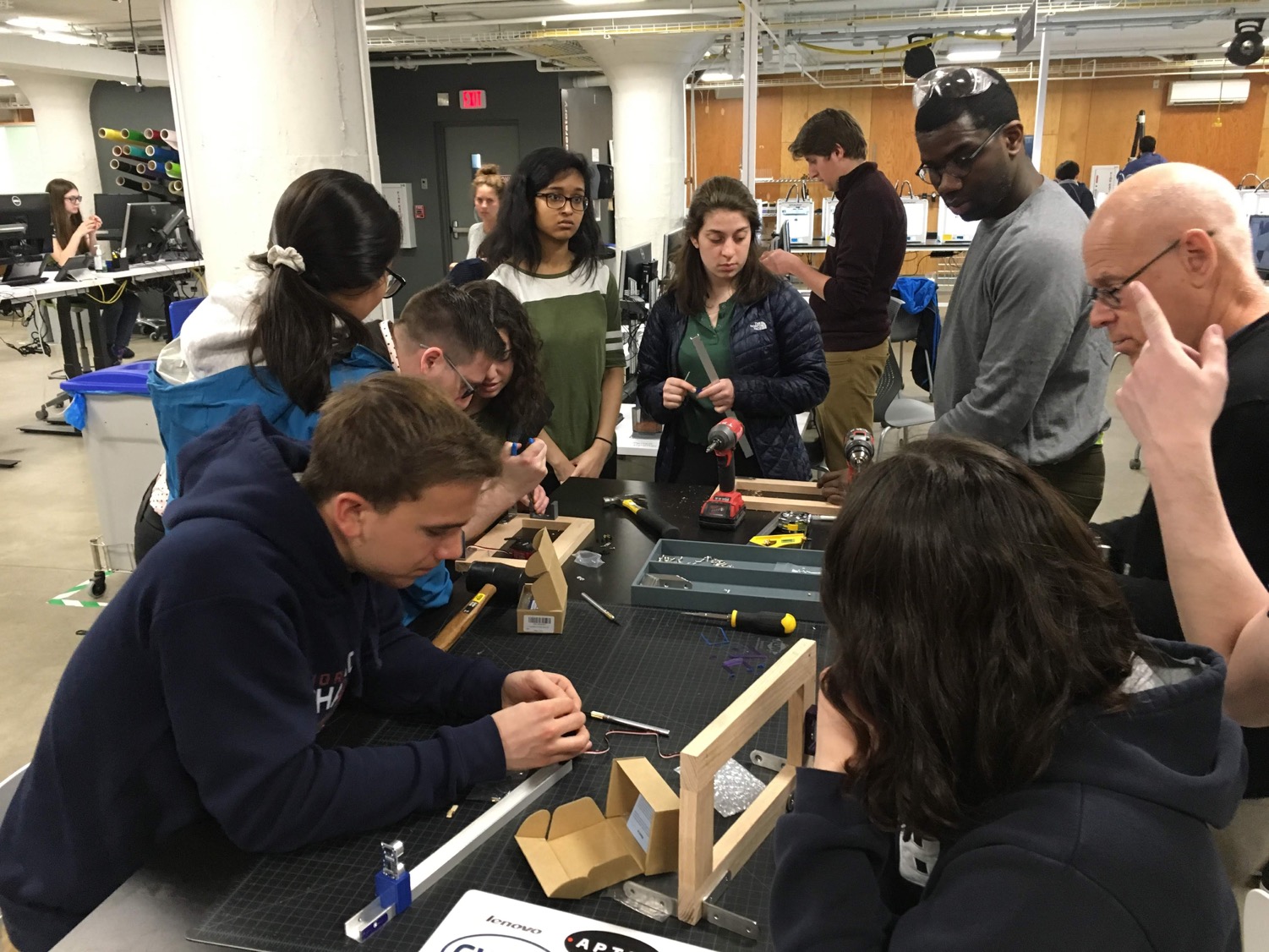 Hands on engineering Case School of Engineering Case