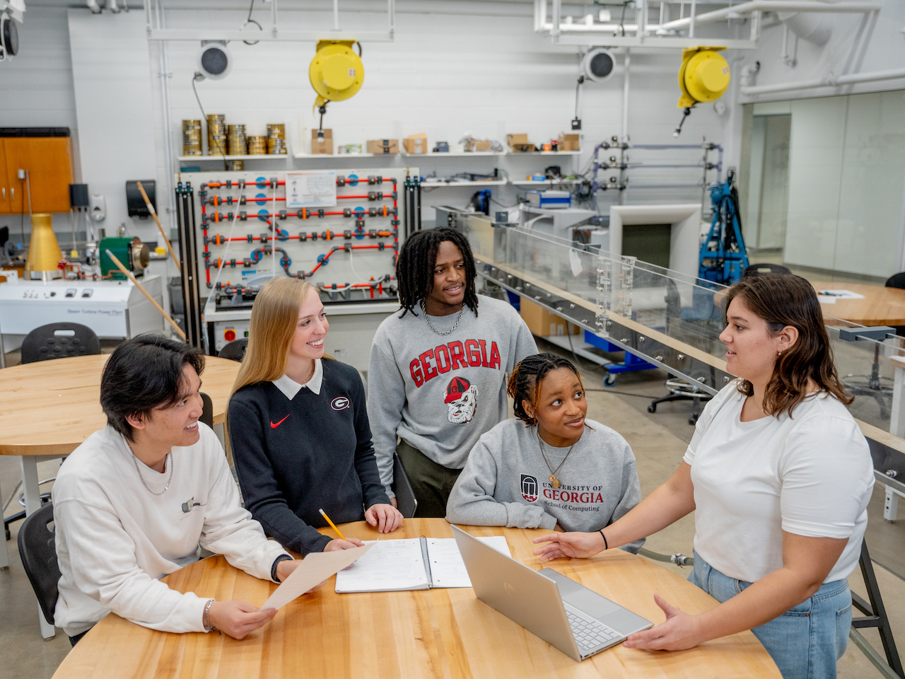 Engineering students bring solutions to life in Capstone Design
