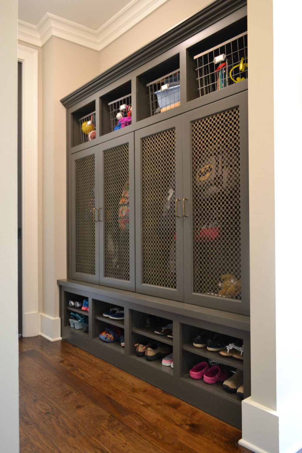 35 Creative Mudroom Design Ideas Engineering Discoveries